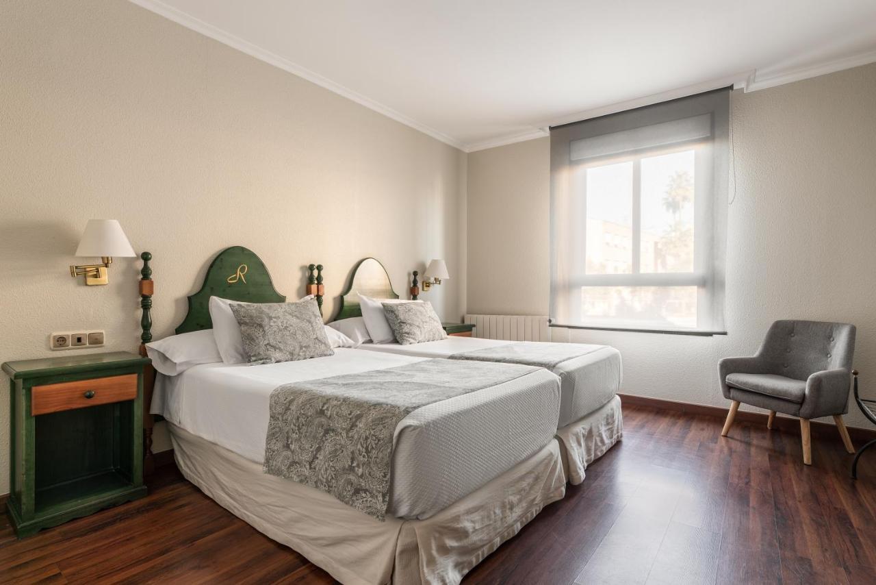 Hotel Rio Badajoz Esterno foto