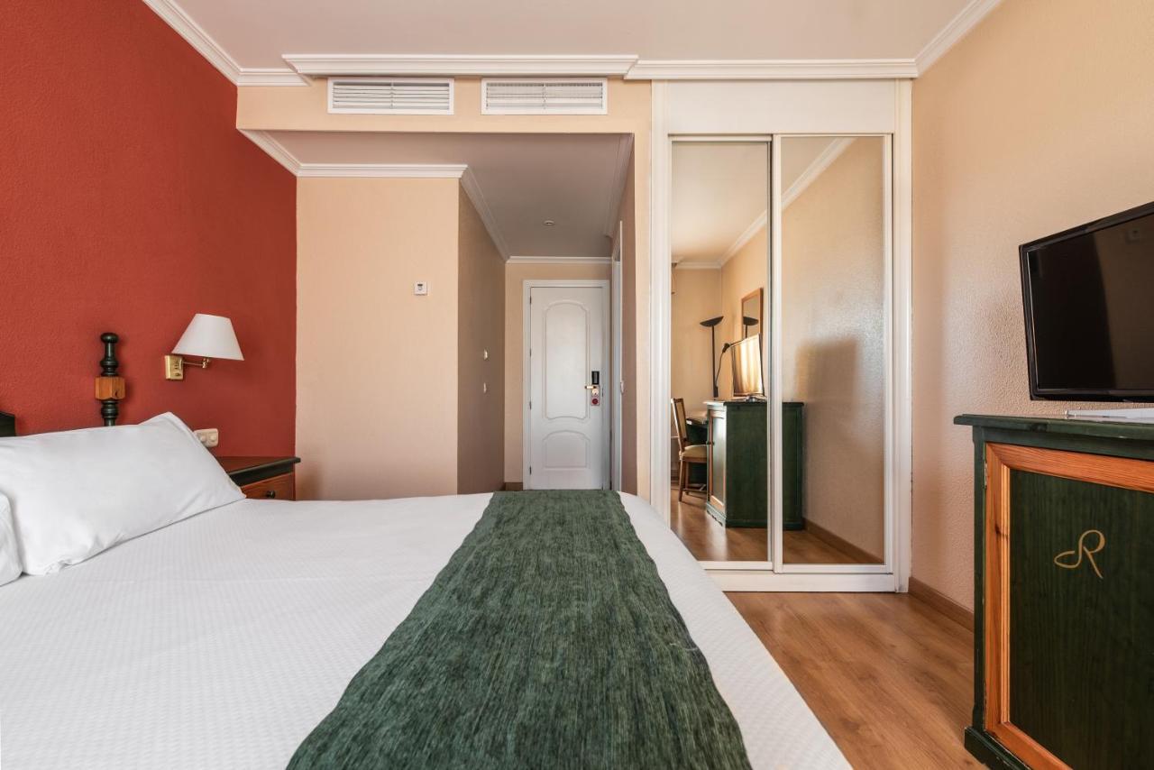 Hotel Rio Badajoz Esterno foto